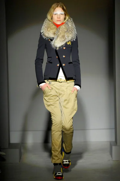 Look 3